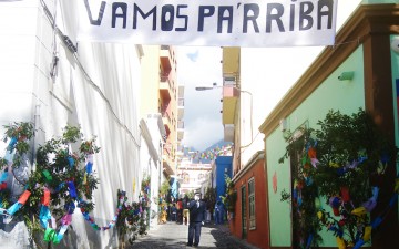 GALERÍA DE FOTOS DEL DÍA DE LA CRUZ EN S/C DE LA PALMA CON LAS TRADICIONALES CRUCES Y MAYOS